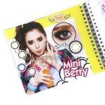 Korean colored lenses that increase the eye. Model Berry